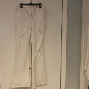 White ripped jeans 31